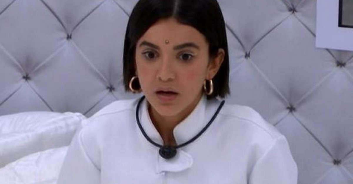 BBB20 - Manu Gavassi aperta botão no Quarto Branco e é ...